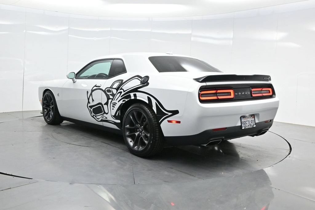 Used 2022 Dodge Challenger R/T Scat Pack w/ Driver Convenience Group RWD image 5