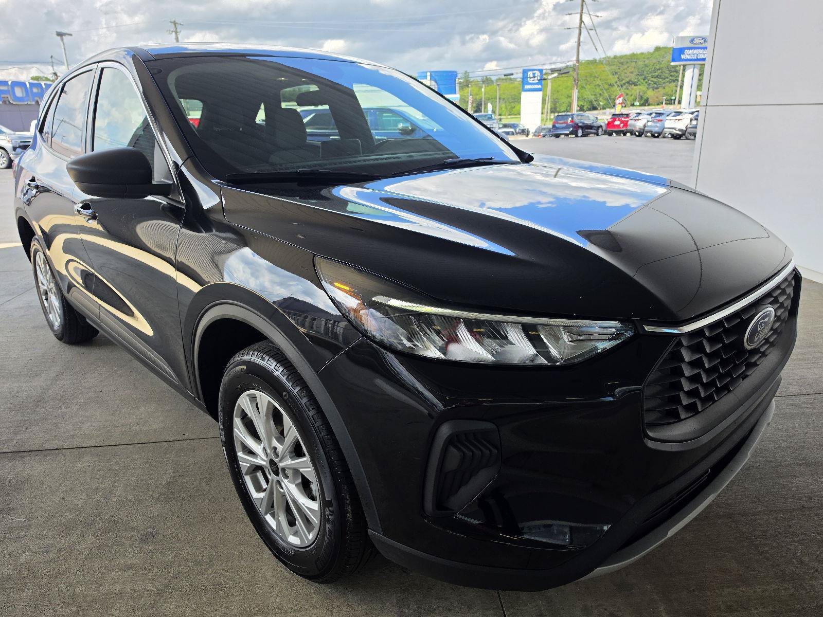 Used 2024 Ford Escape Active AWD/4WD image 6