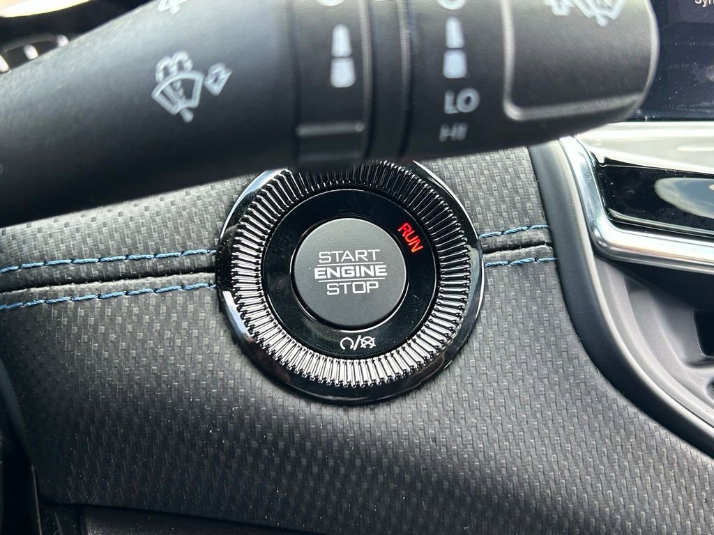 New 2025 Jeep Compass Latitude w/ Sun & Sound Group AWD/4WD image 47