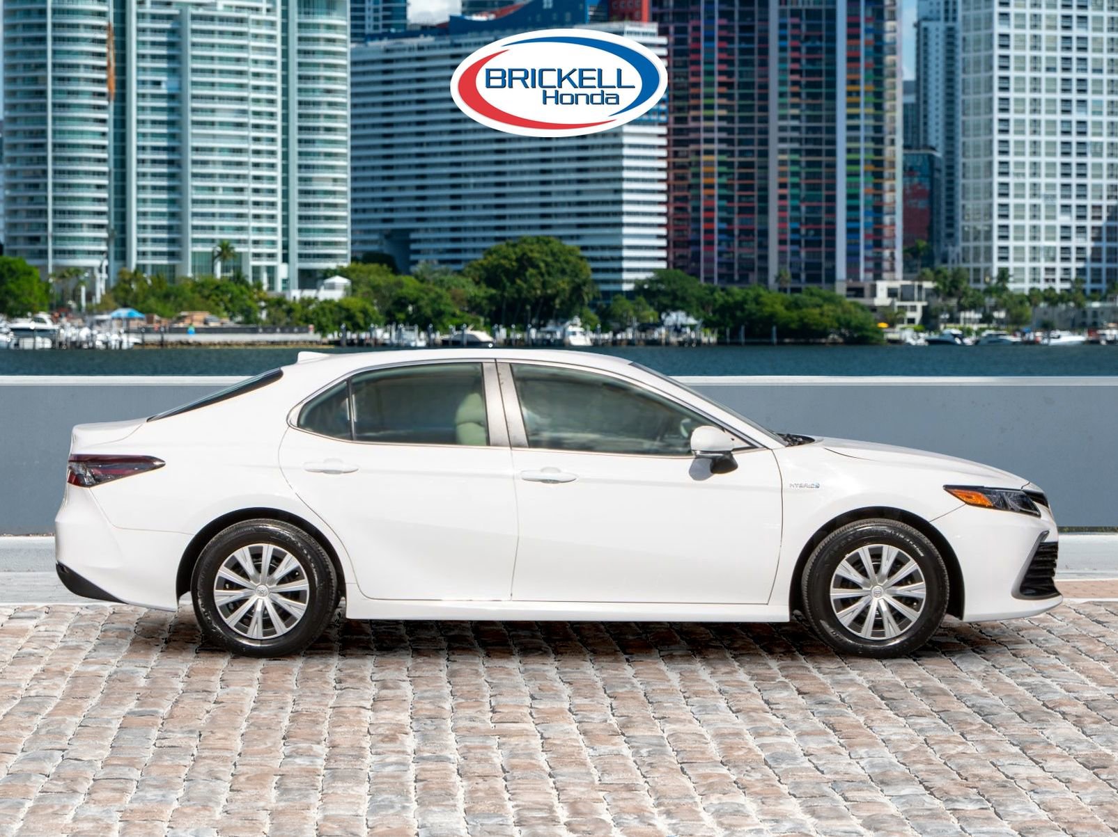 Used 2023 Toyota Camry LE image 4