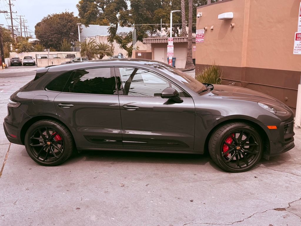 Used 2025 Porsche Macan GTS image 4