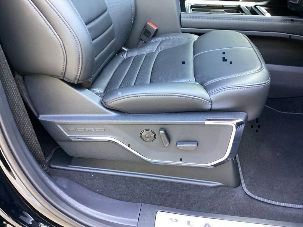 New 2026 Ford F250 Platinum w/ FX4 Off-Road Package image 30