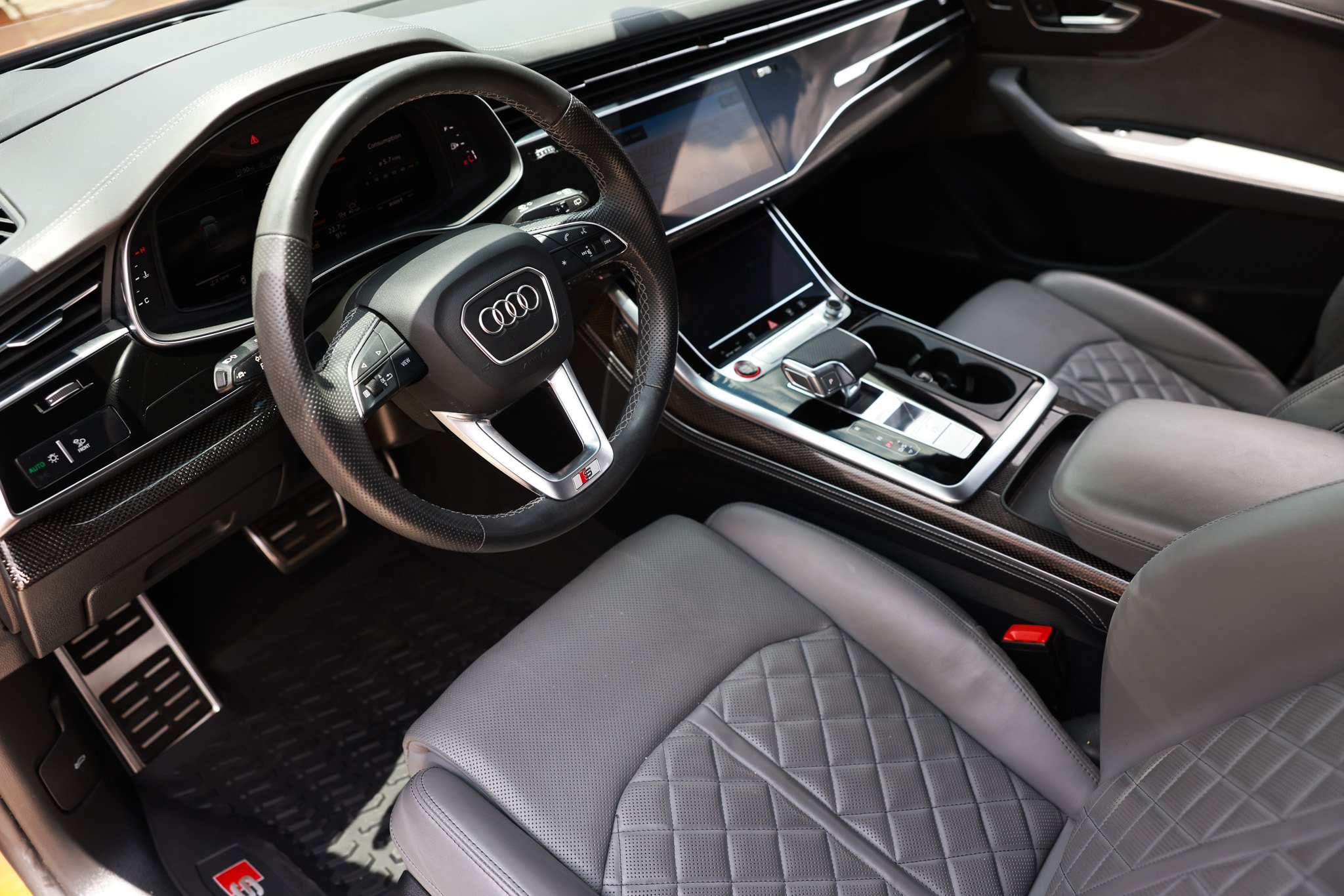 Used 2021 Audi SQ8 Prestige AWD/4WD image 6
