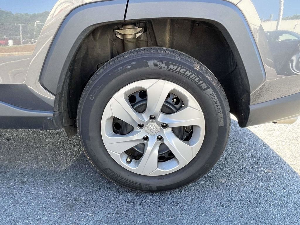 Used 2024 Toyota RAV4 LE FWD image 29