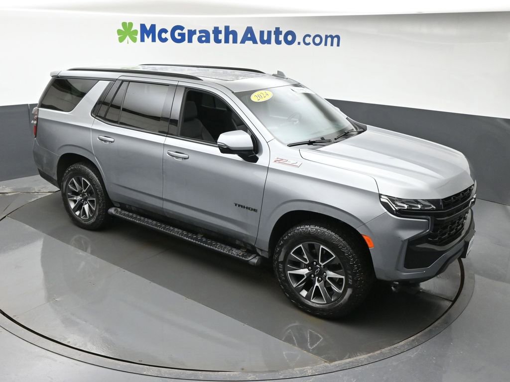 Used 2024 Chevrolet Tahoe Z71 w/ Luxury Package image 3