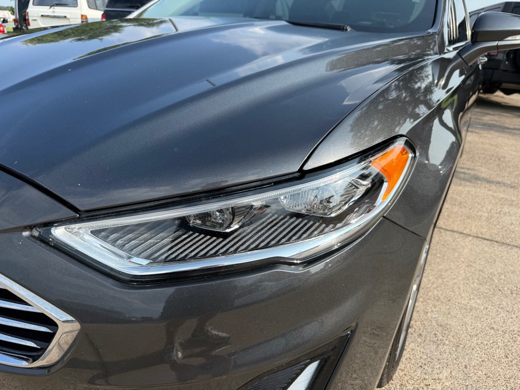Used 2019 Ford Fusion Titanium FWD image 9