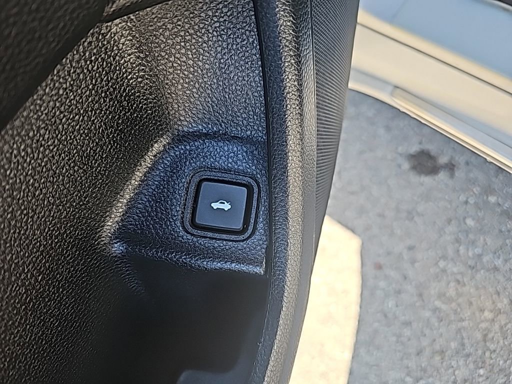 Used 2018 Honda Accord EX-L image 14