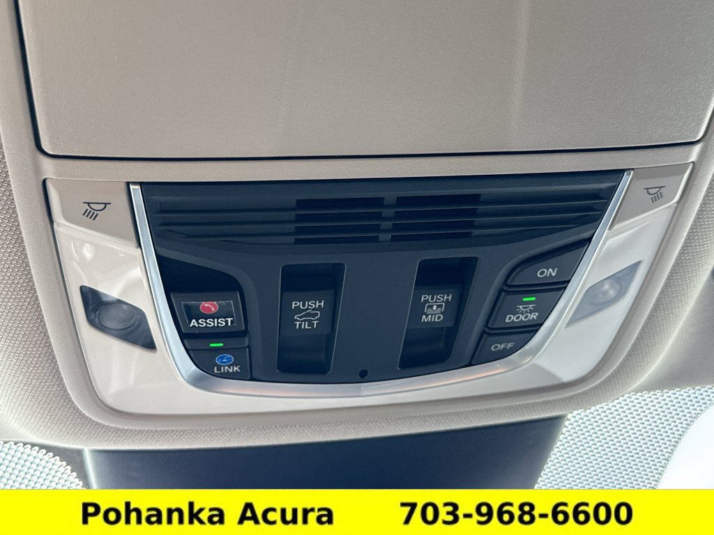 Certified 2023 Acura MDX w/ Technology Package AWD/4WD image 17