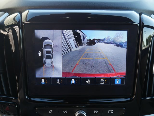 Used 2023 Chevrolet Traverse Premier image 8