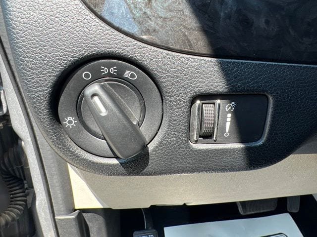 Certified 2018 Dodge Grand Caravan SE FWD image 17