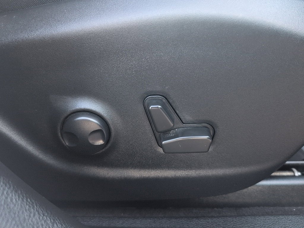 Used 2022 Jeep Cherokee Limited image 13