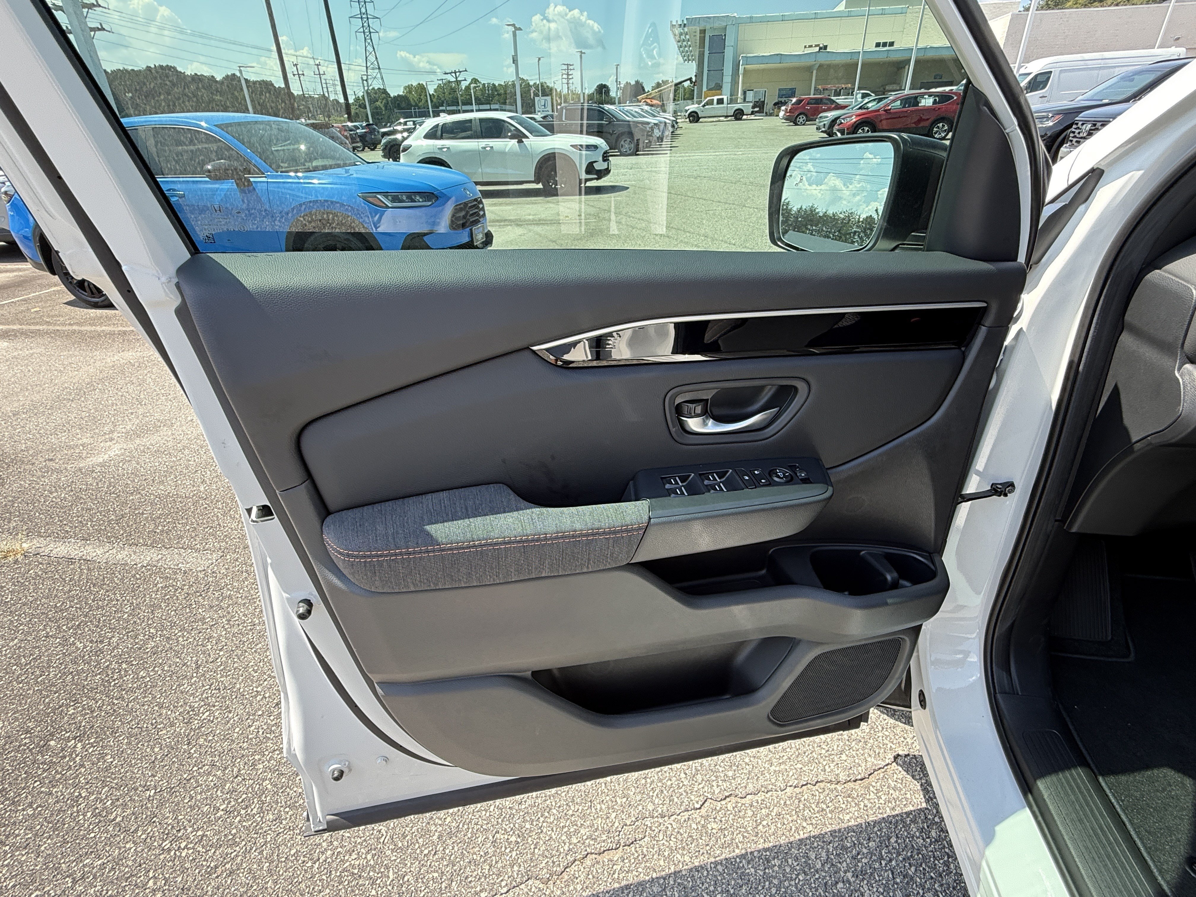 New 2026 Honda Pilot Sport image 17
