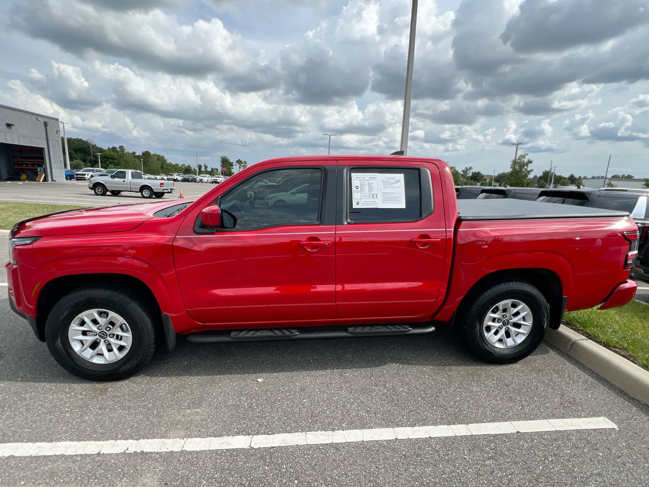 Used 2024 Nissan Frontier SV w/ Technology Package RWD image 6