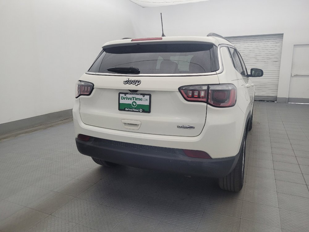 Used 2017 Jeep Compass Latitude FWD image 7