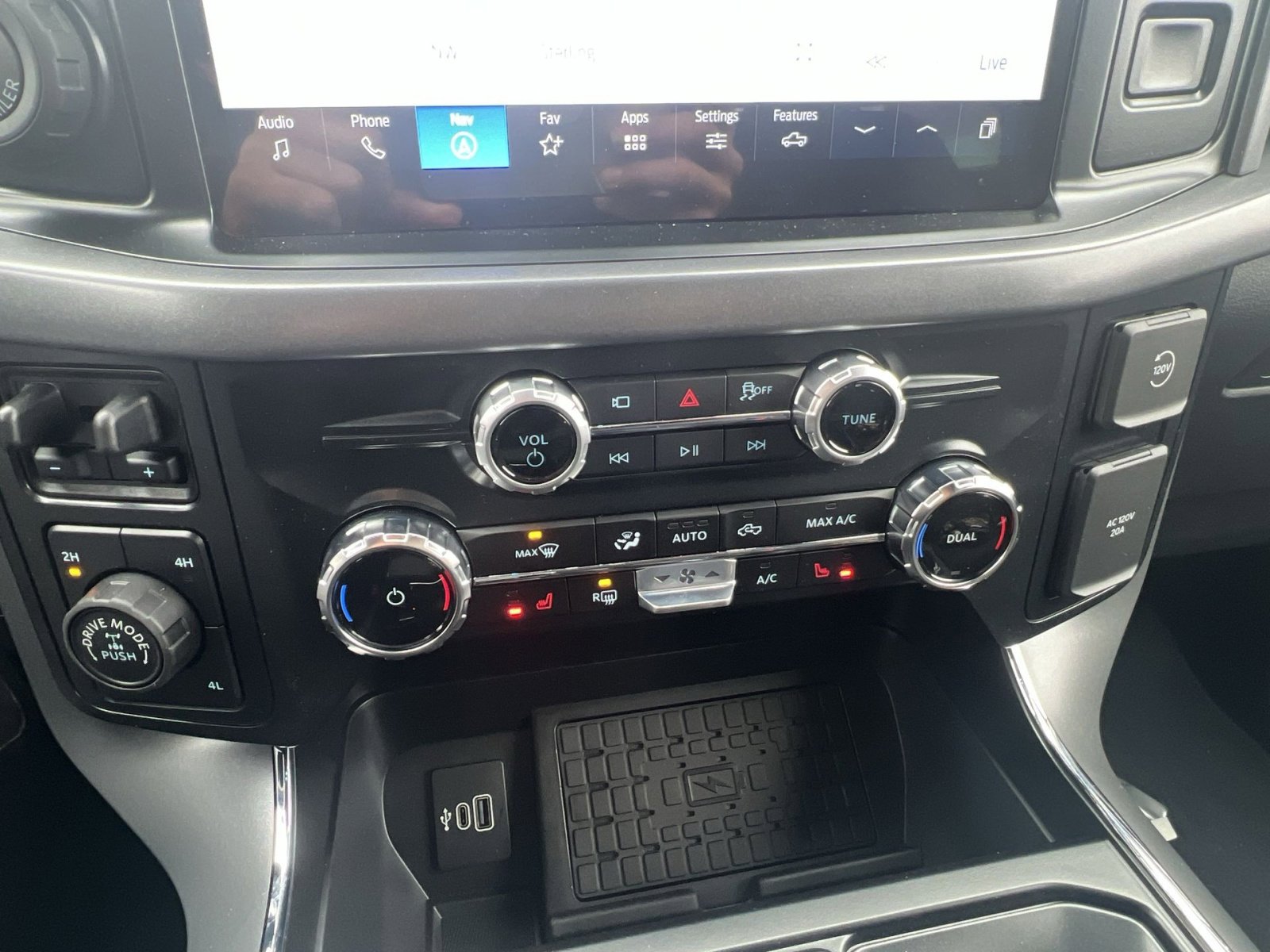 New 2025 Ford F150 XLT w/ Equipment Group 302A MID image 21