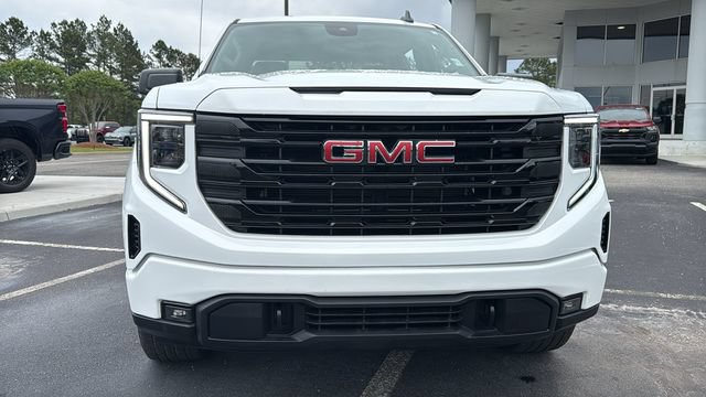 Used 2023 GMC Sierra 1500 Elevation AWD/4WD image 2