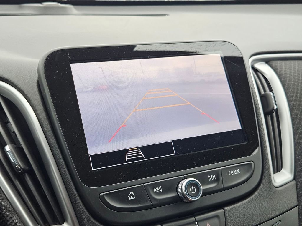 Certified 2025 Chevrolet Malibu LS image 21