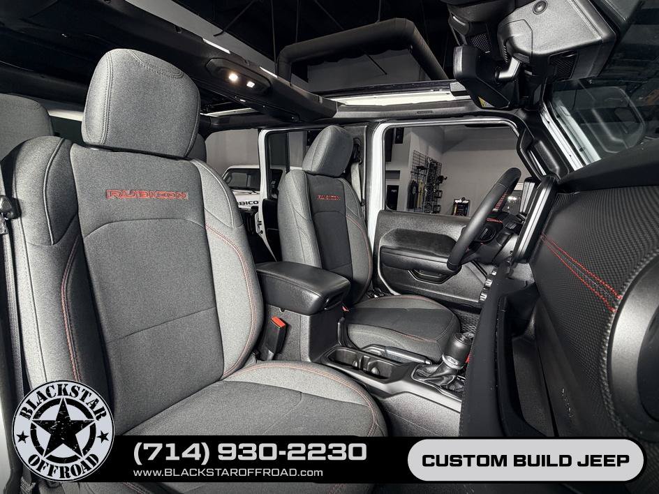 Used 2024 Jeep Wrangler Unlimited Rubicon w/ Technology Group AWD/4WD image 24