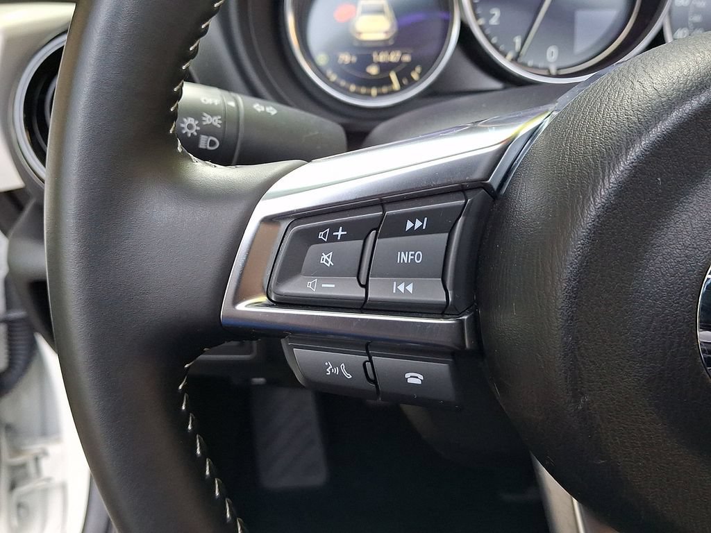 Used 2024 MAZDA MX-5 Miata RF Club RWD image 20