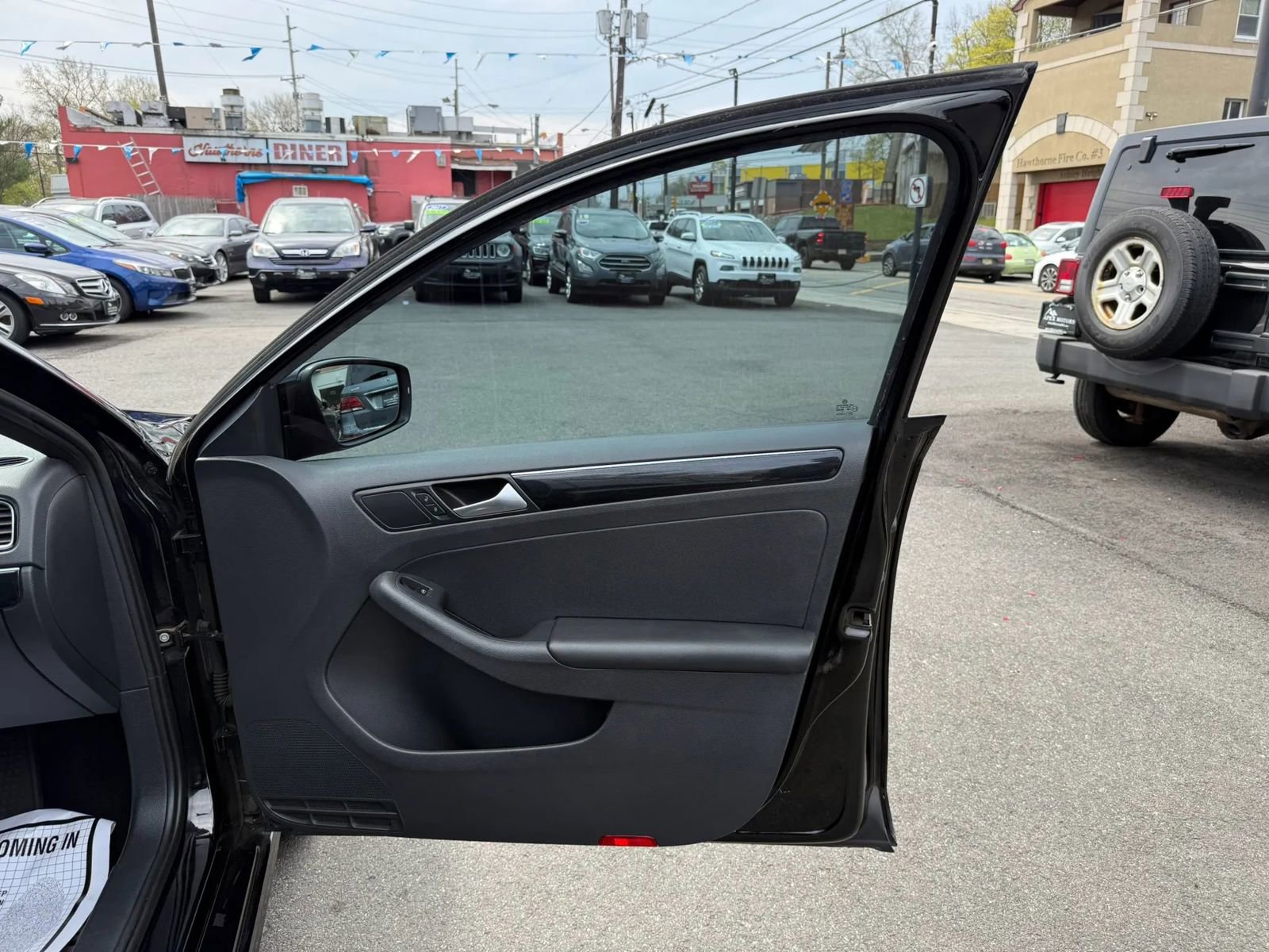 Used 2018 Volkswagen Jetta Sport FWD image 35