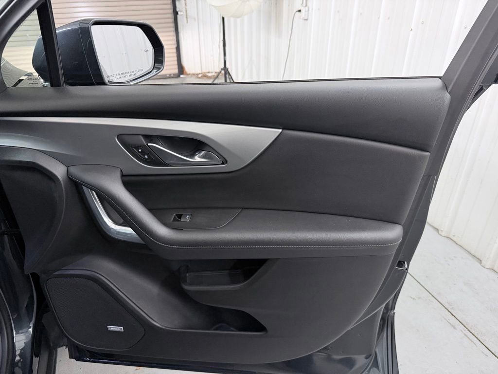 Used 2019 Chevrolet Blazer LT w/ Sound & Technology Package FWD image 46
