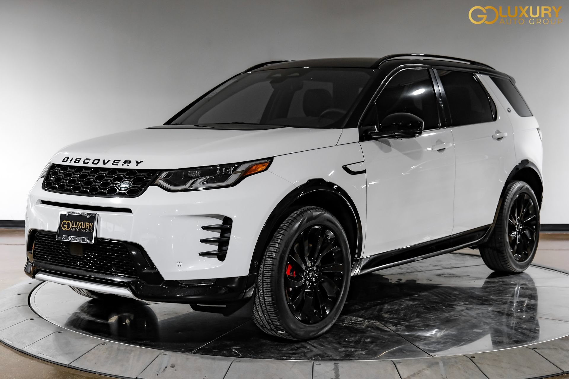 Used 2024 Land Rover Discovery Sport Dynamic SE AWD/4WD image 8