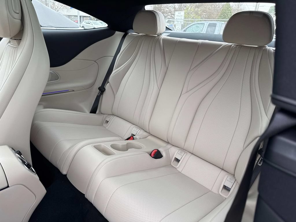 Used 2025 Mercedes-Benz CLE 300 4MATIC Coupe image 7