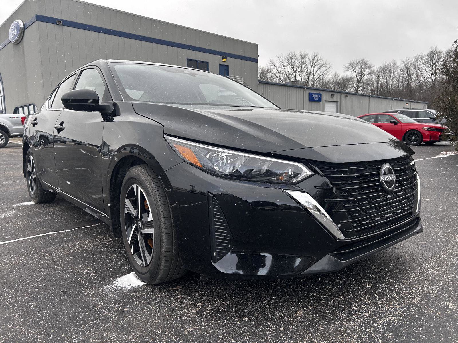 Used 2025 Nissan Sentra SV image 3