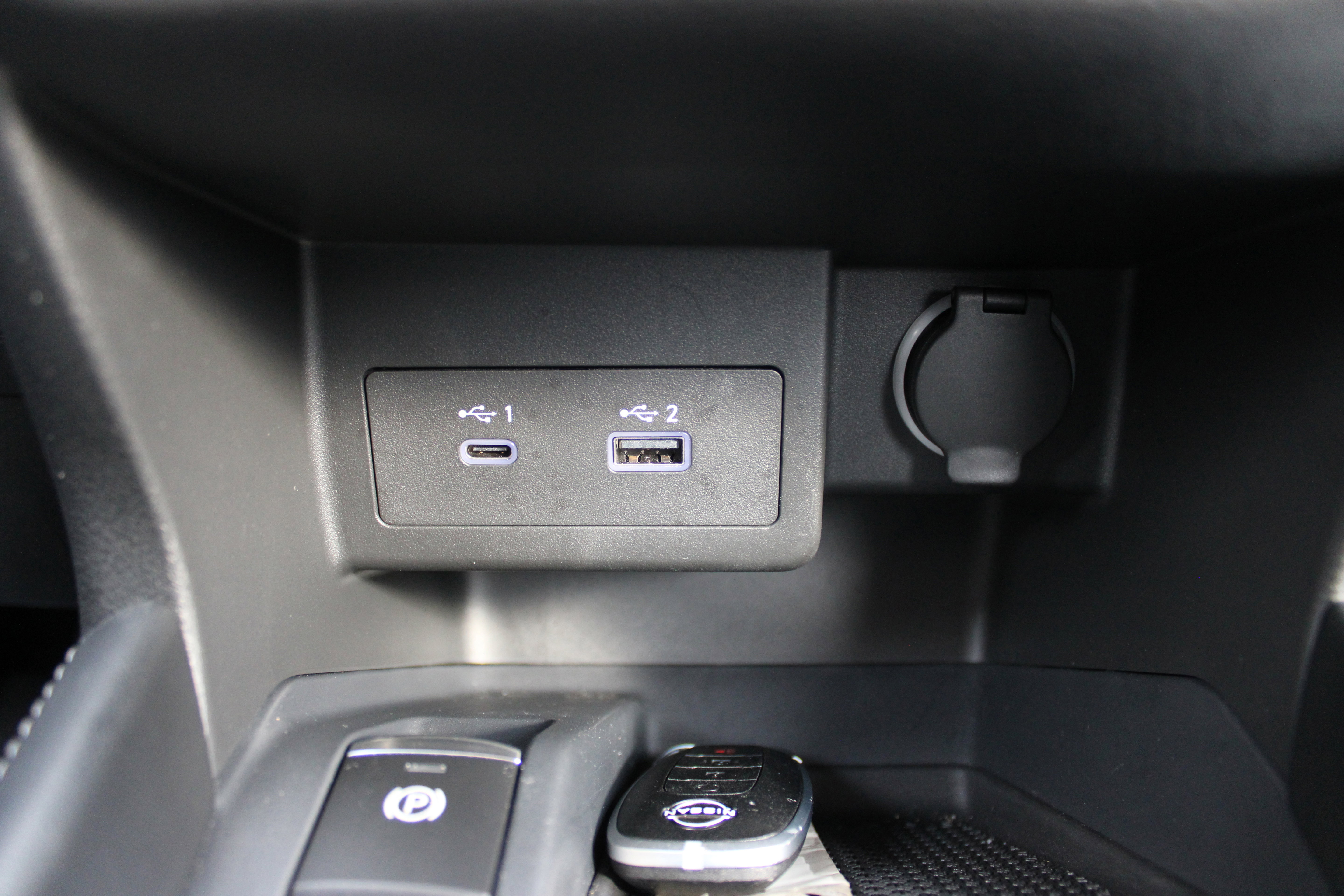 Certified 2024 Nissan Kicks SV image 17