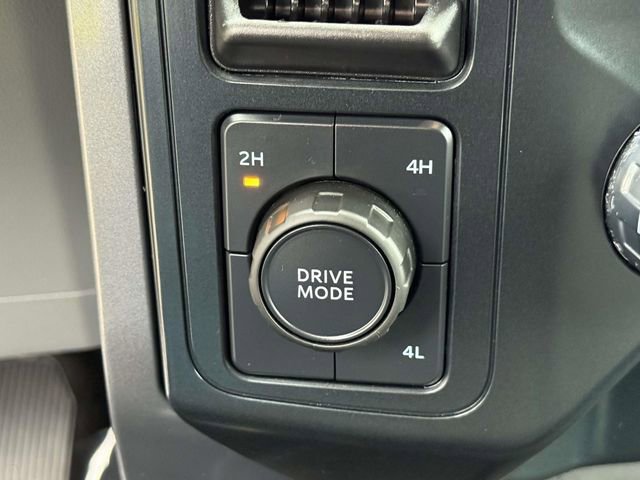 Used 2025 Ford F150 XLT w/ Equipment Group 301A Standard image 18