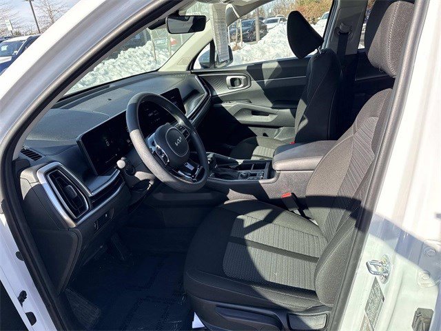 Used 2024 Kia Sorento LX image 14