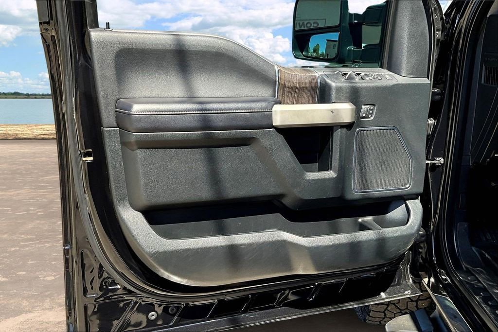Used 2021 Ford F250 Lariat w/ Lariat Value Package image 23