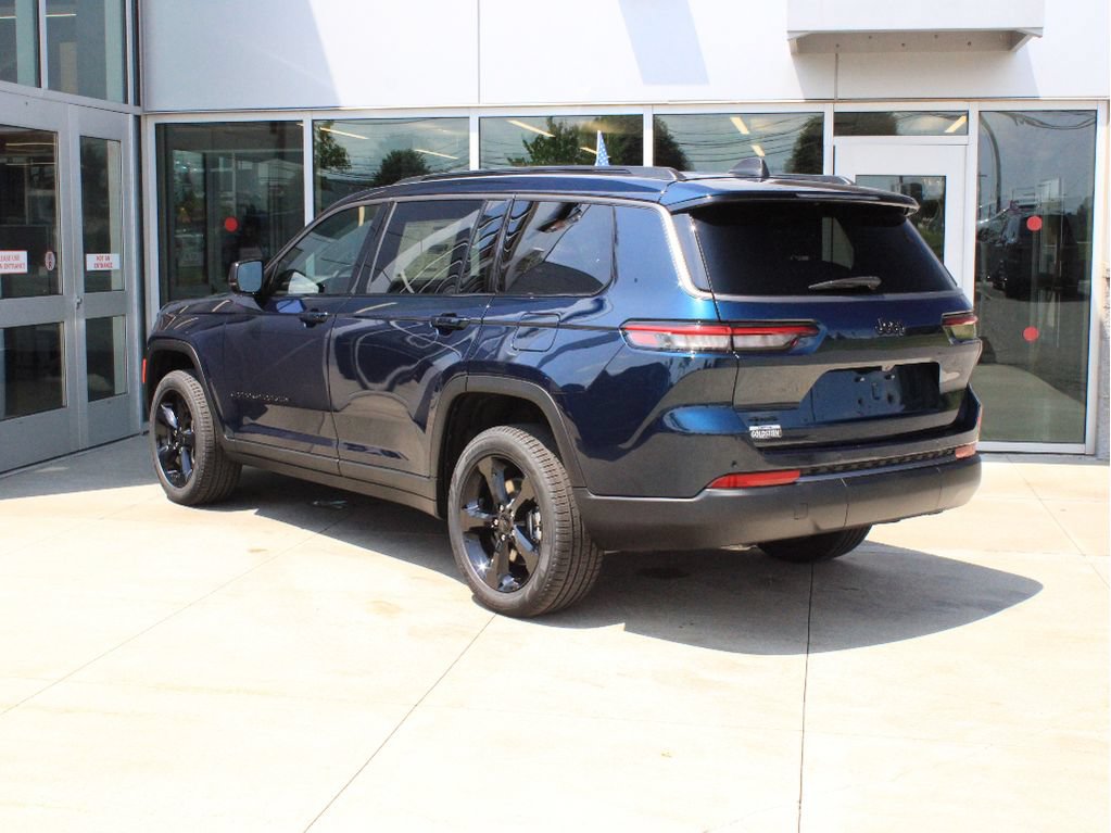 New 2026 Jeep Grand Cherokee L Limited w/ Limited Altitude Package AWD/4WD image 8