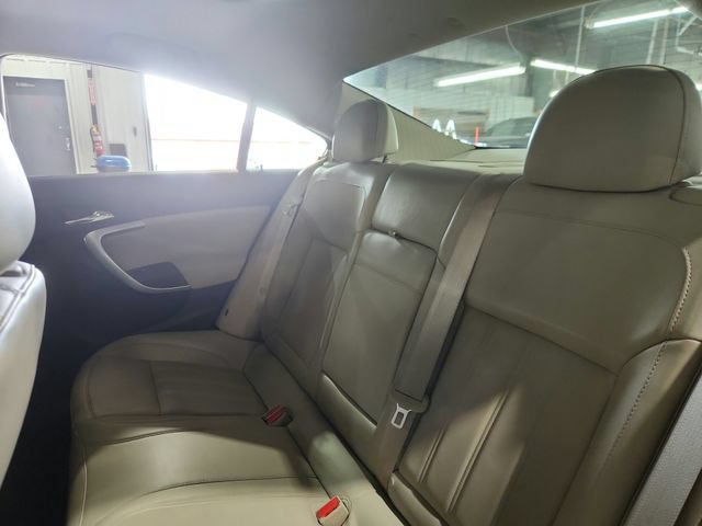 Used 2017 Buick Regal Premium w/ Driver Confidence Package #1 FWD image 22