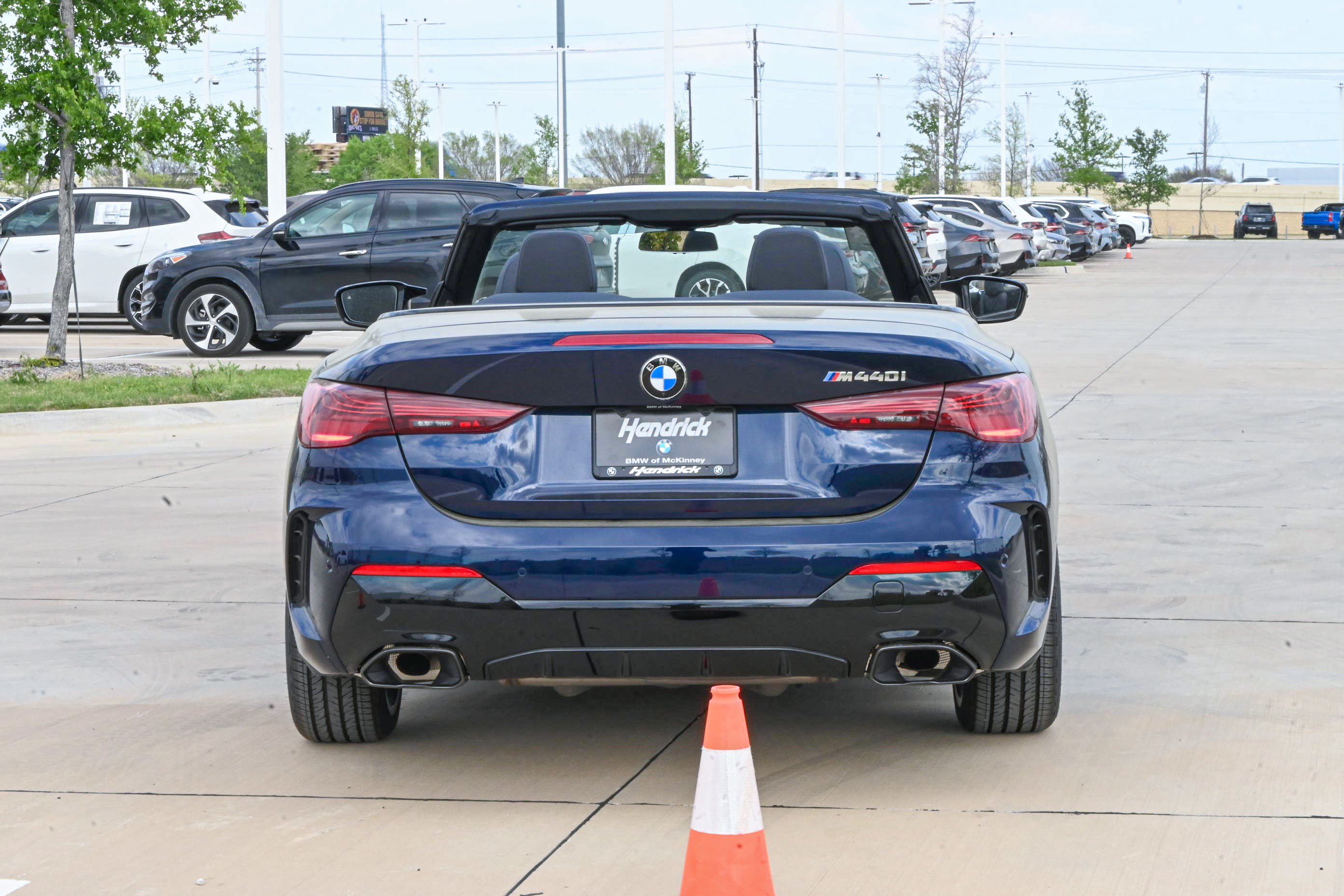 New 2026 BMW M440i Convertible RWD image 5