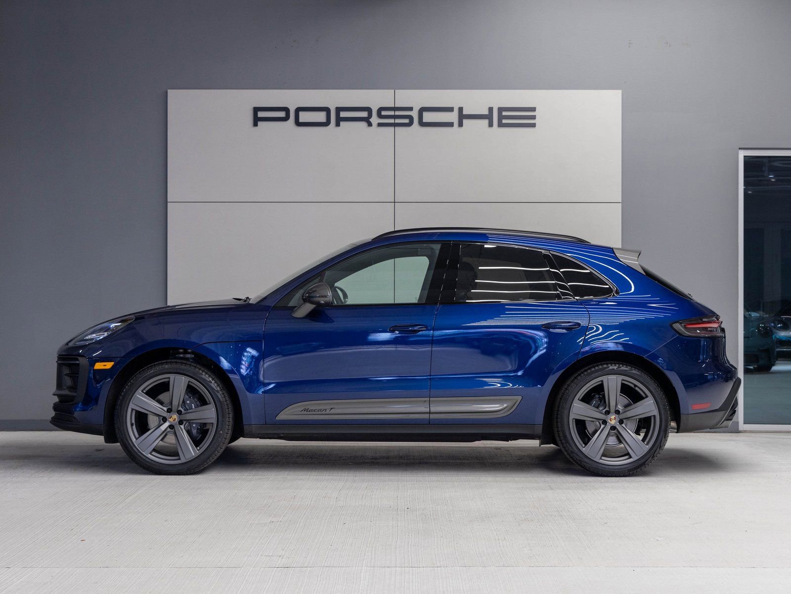 New 2026 Porsche Macan Turbo image 2