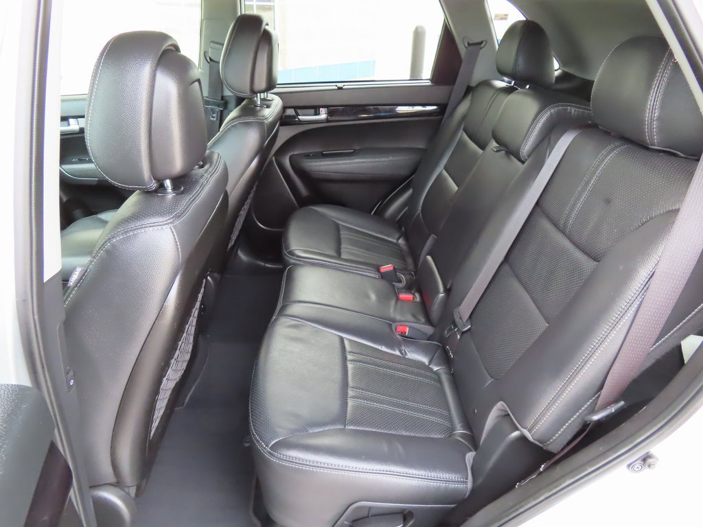 Used 2014 Kia Sorento EX image 31