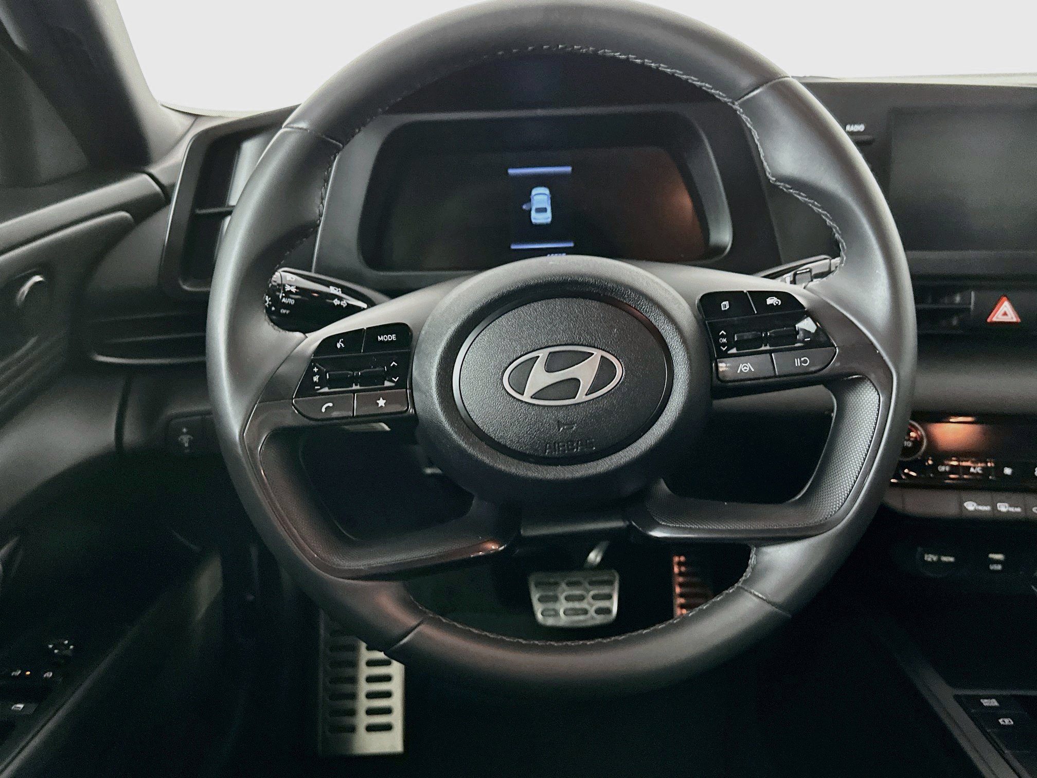 Used 2025 Hyundai Elantra Sport FWD image 18