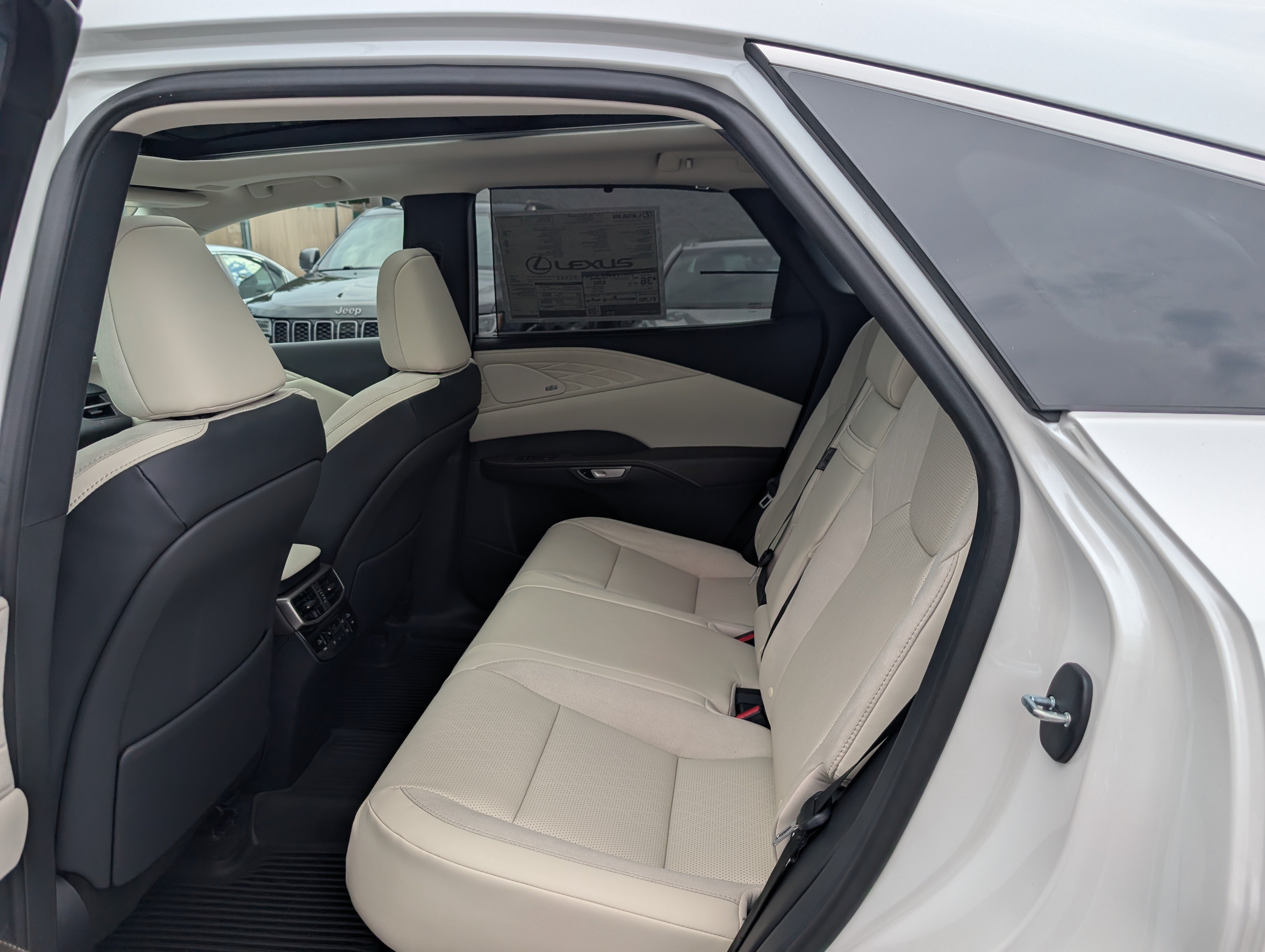 New 2026 Lexus RX 350h AWD/4WD image 11