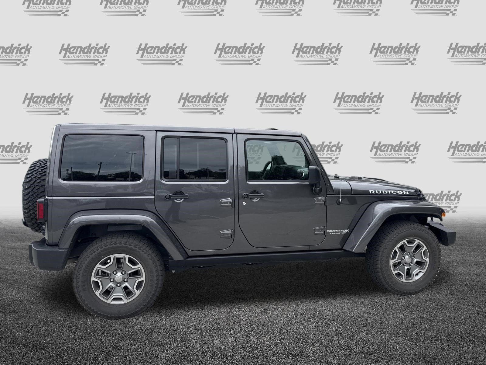 Used 2018 Jeep Wrangler Unlimited Rubicon w/ Dual Top Group AWD/4WD image 10