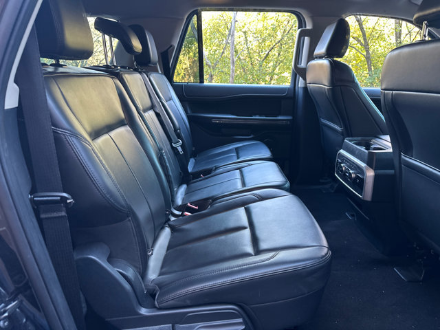 Used 2023 Ford Expedition Max XLT image 34