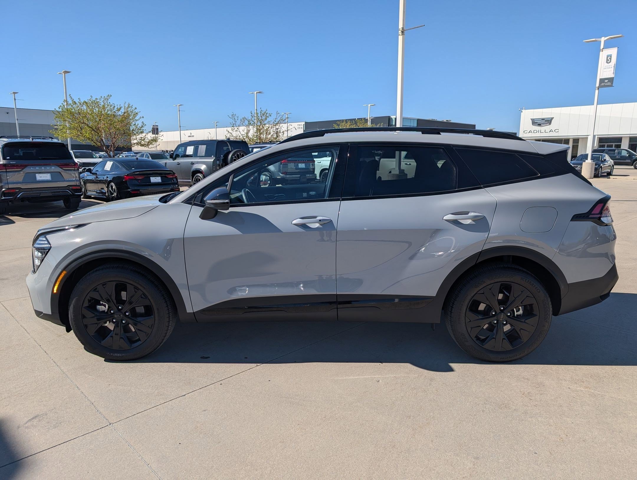 Certified 2025 Kia Sportage X-Line image 2