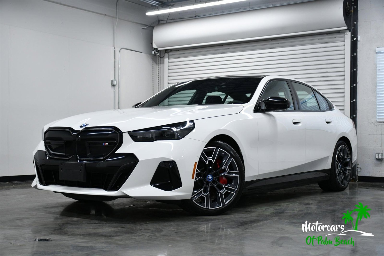 Used 2025 BMW i5 M60 w/ Premium Package image 1