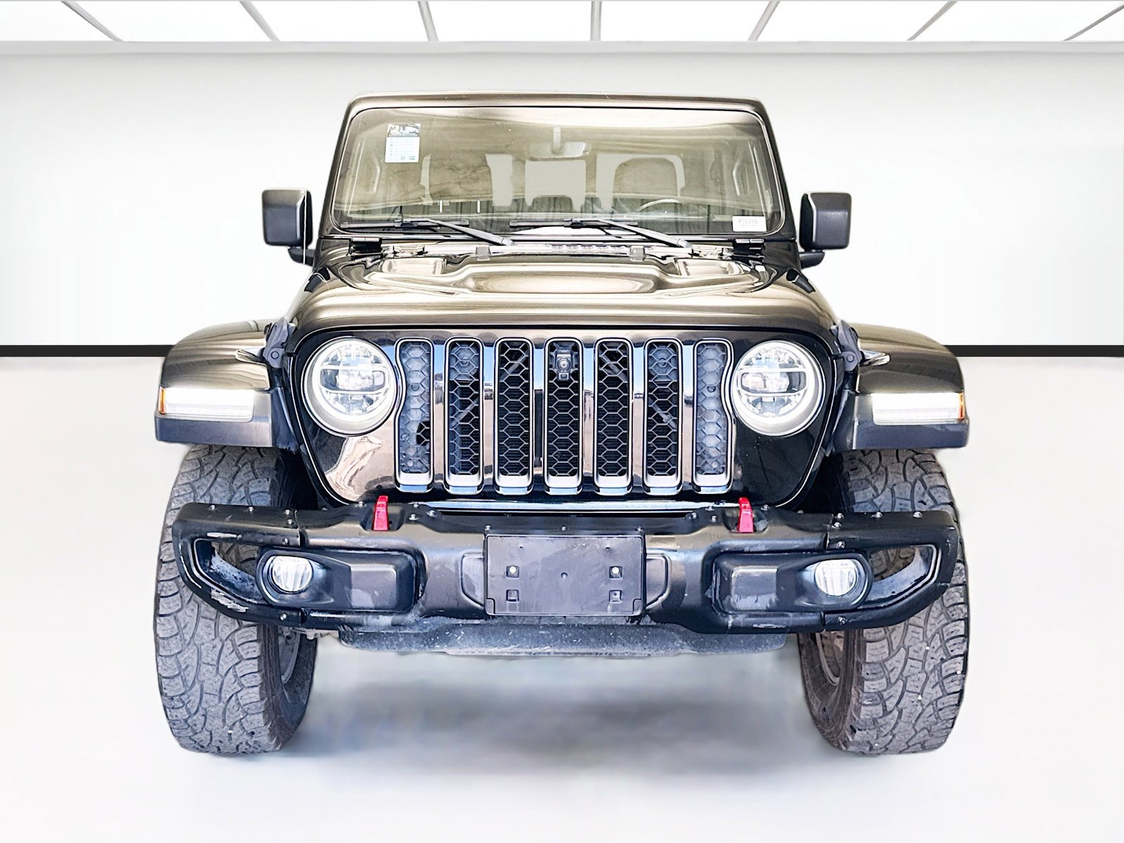 Used 2020 Jeep Gladiator Rubicon image 2