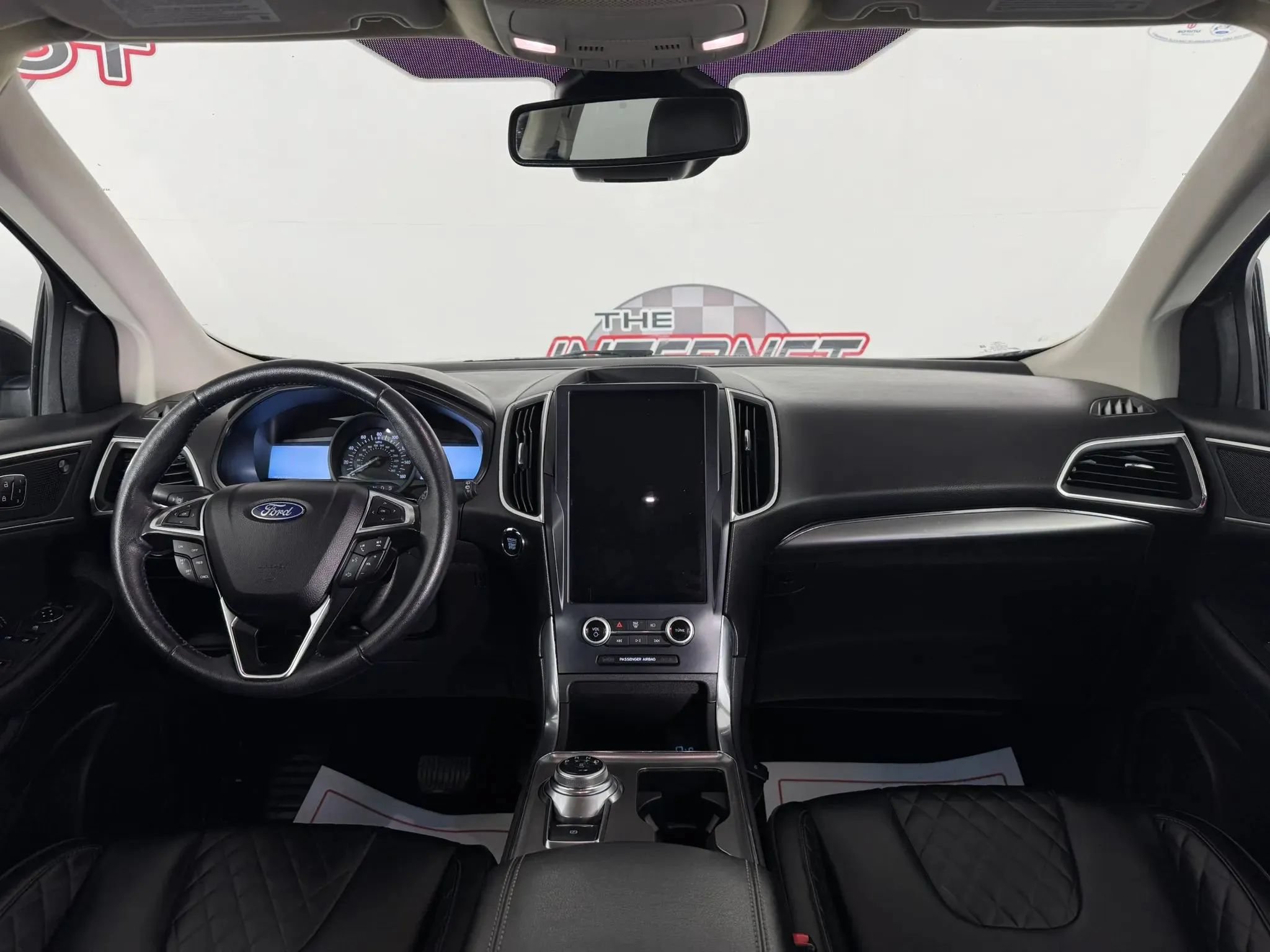 Used 2023 Ford Edge Titanium AWD/4WD image 11