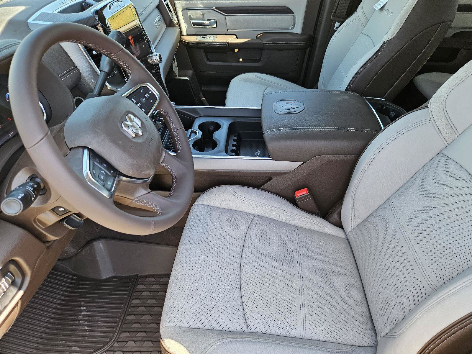 New 2027 RAM 3500 Laramie AWD/4WD image 9