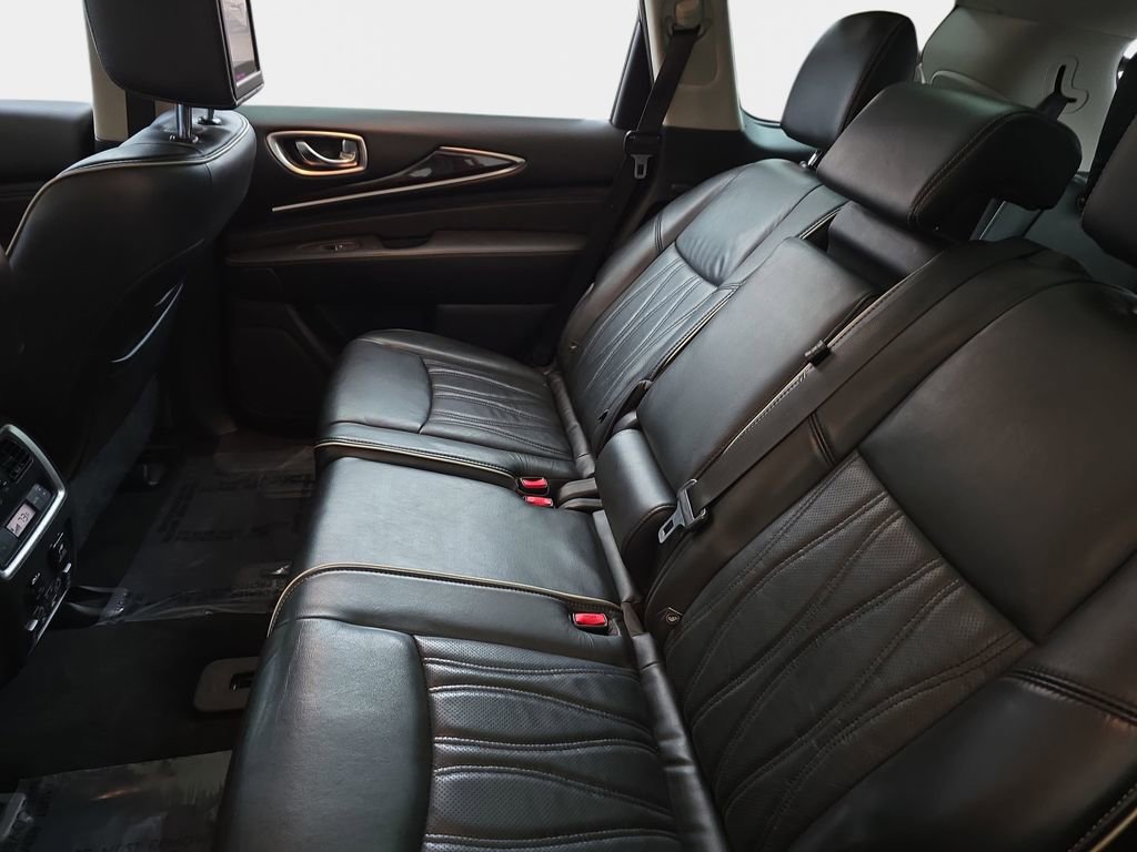 Used 2017 INFINITI QX60 Luxe w/ Deluxe Technology Package image 17