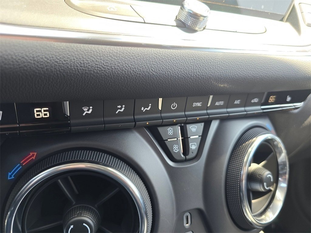 New 2025 Chevrolet Blazer LT w/ Midnight/Sport Edition image 27