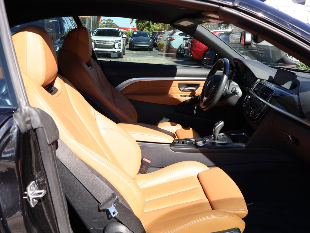 Used 2020 BMW 440i xDrive 440i xDrive w/ M Sport Package image 26