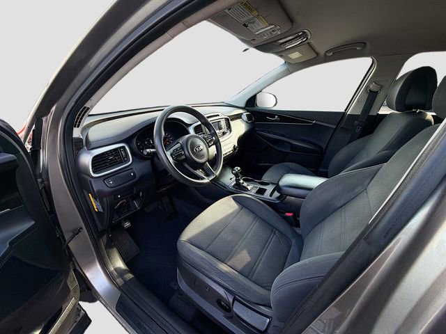 Used 2016 Kia Sorento LX image 19